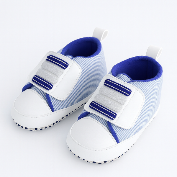 Baby shoes with Velcro strap