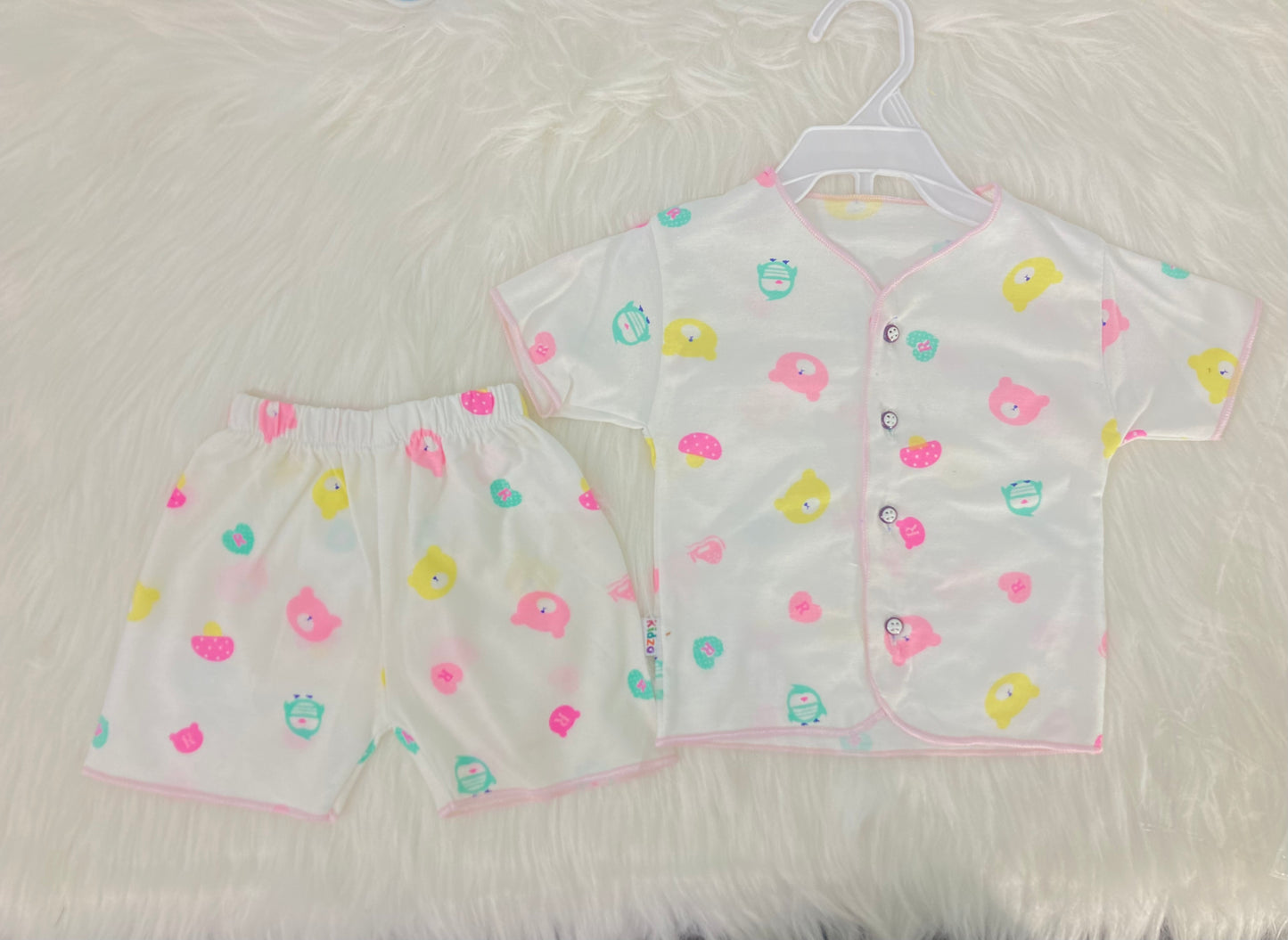 Newborn Baby Shirt and Pajama Set (0-3 Months)