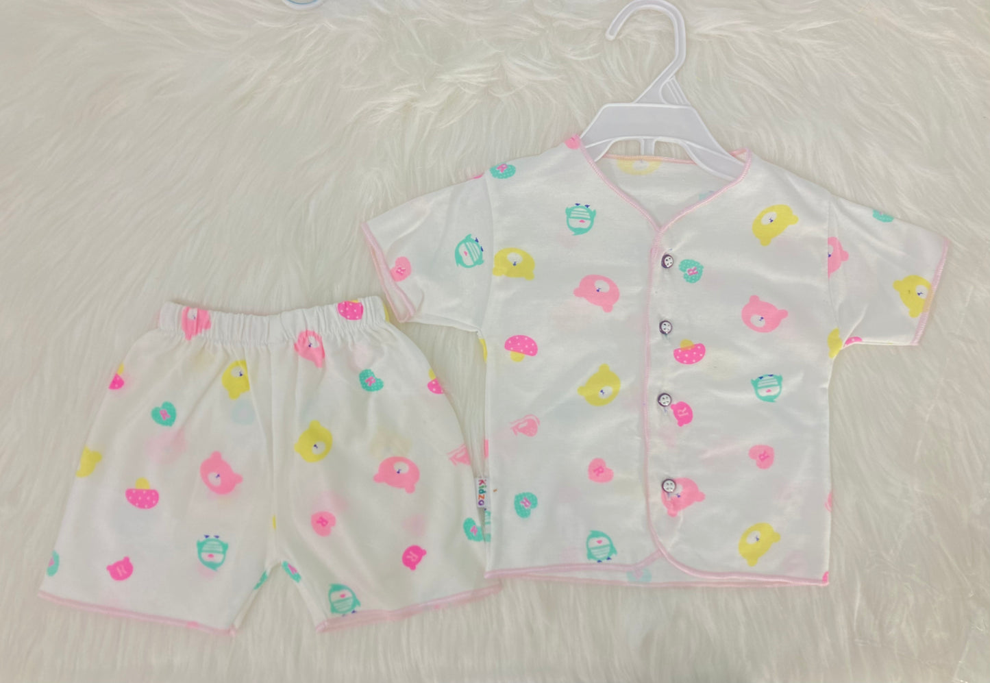 Newborn Baby Shirt and Pajama Set (0-3 Months)