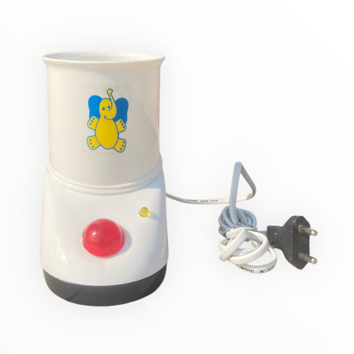 Electric baby bottle warmer for standard and wide-neck bottles, ensuring safe and quick heating.