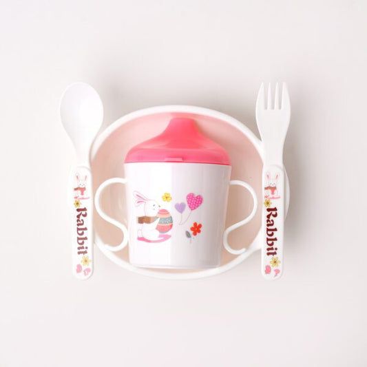 Toddler feeding set made from high-quality, non-toxic plastic. Lightweight, durable, and easy to clean. Suitable for babies 6 months and older.