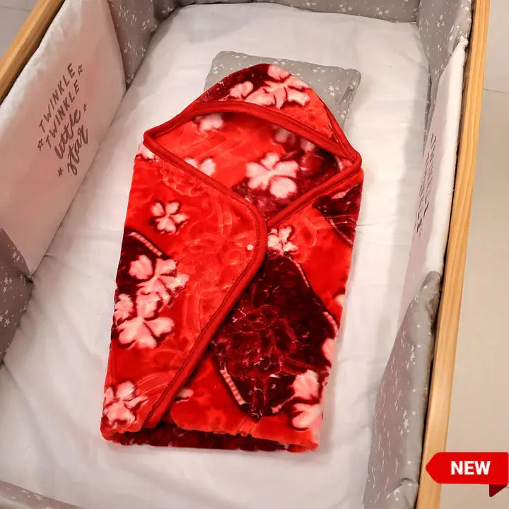 Baby hooded plush blanket in red floral print