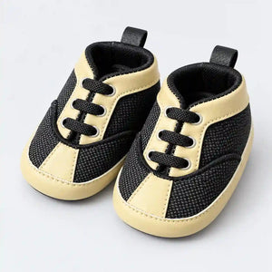 Baby Boys Black and Cream Textured Lace-Up Prewalker Shoes Three Quarter View