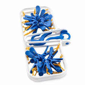 Foldable clothes drying hanger in compact storage position